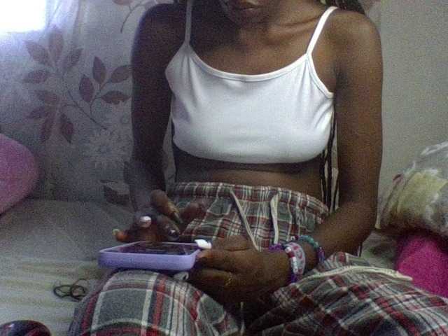 charmychassy27's BongaCams show and profile