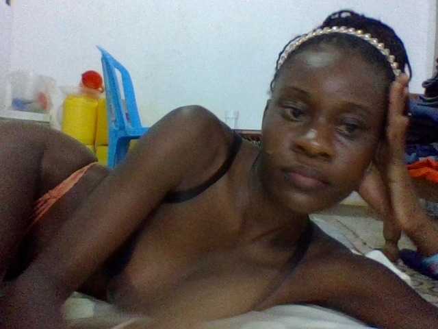 charmychassy27's BongaCams show and profile