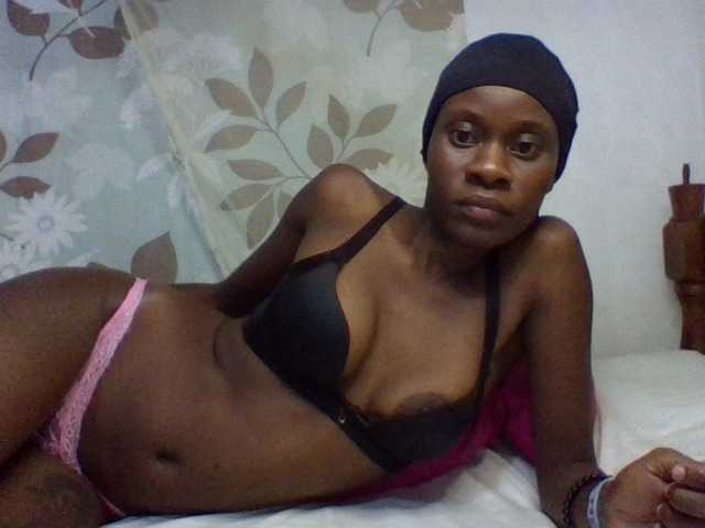 charmychassy27's BongaCams show and profile