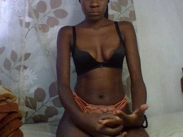 charmychassy27's BongaCams show and profile