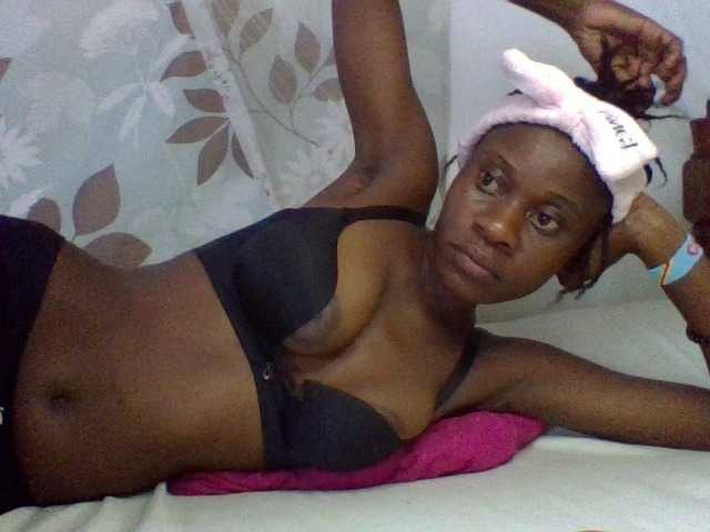 charmychassy27's BongaCams show and profile