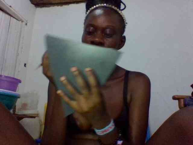 charmychassy27 charmychassy27