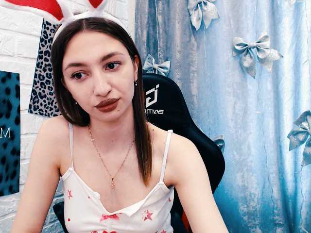 CuteDancer's BongaCams show and profile