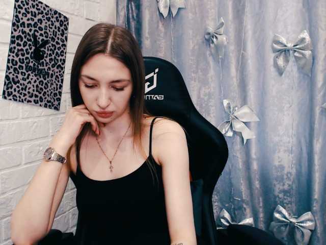 CuteDancer's BongaCams show and profile