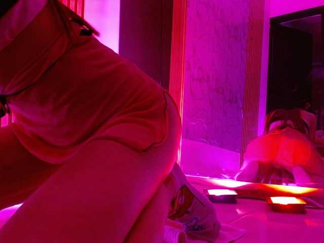 Luna-Rouge from BongaCams is Freechat