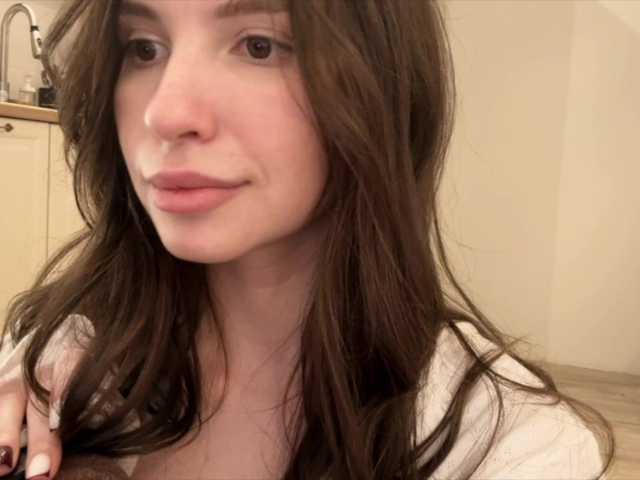 VoyDoll's BongaCams show and profile