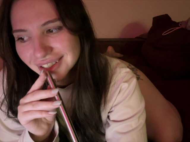 VoyDoll's BongaCams show and profile