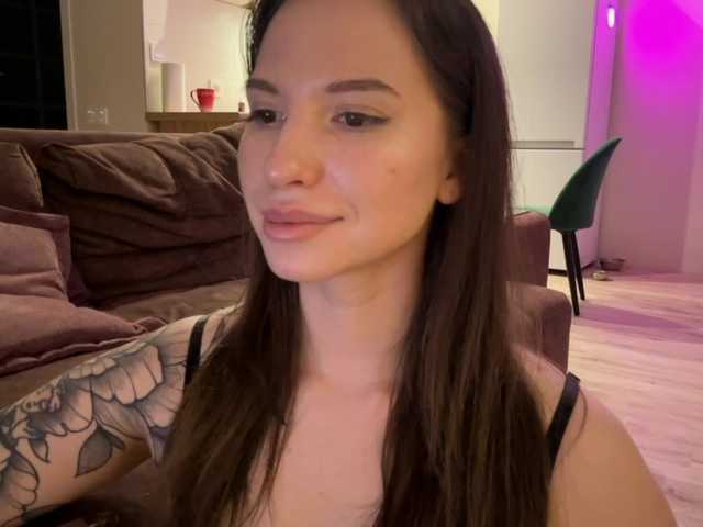 VoyDoll webcam bongacams model stream image