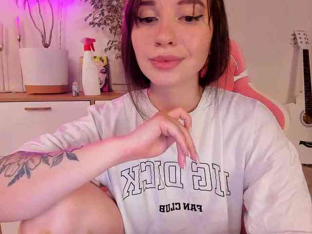 VoyDoll webcam