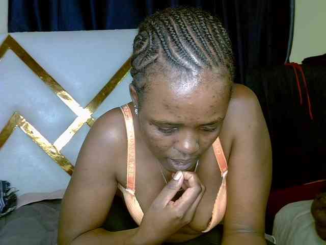 Caramel22 webcam