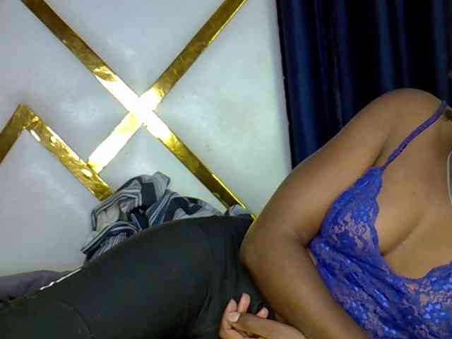 Caramel22 webcam