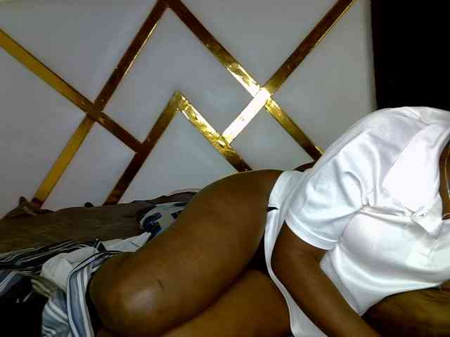 Caramel22 webcam
