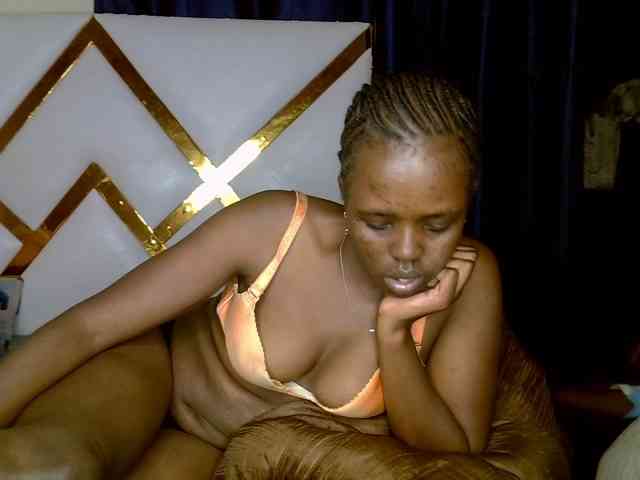 Caramel22 webcam