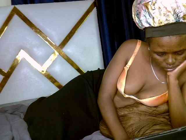 Caramel22 webcam