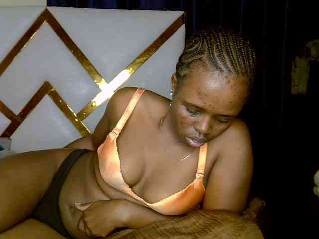 Caramel22 webcam