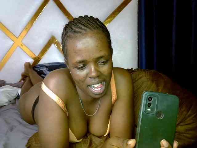 Caramel22 webcam