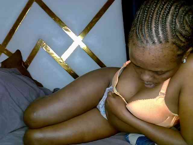 Caramel22 webcam