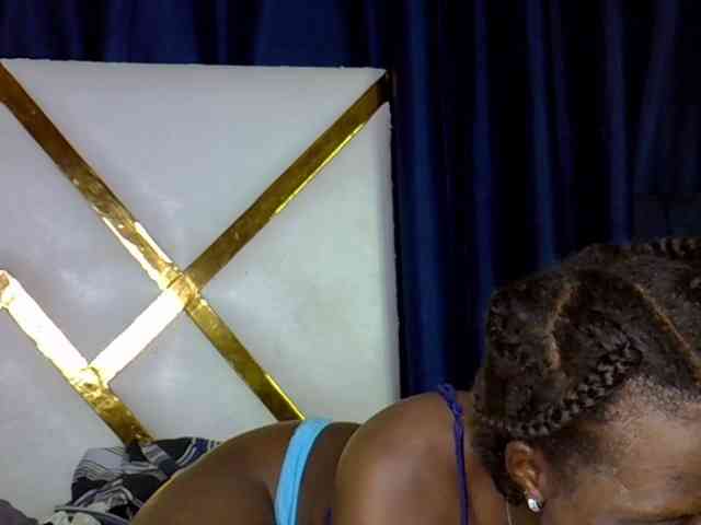 Caramel22 webcam