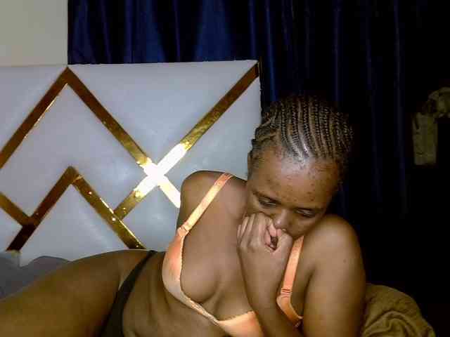Caramel22 webcam