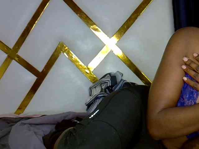 Caramel22 webcam