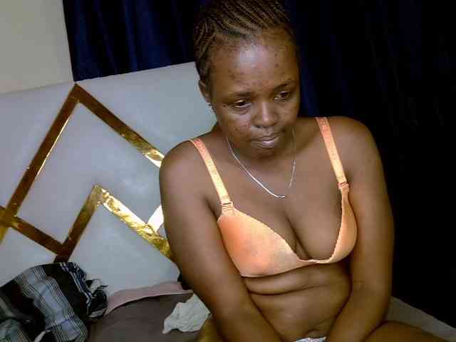 Caramel22 webcam