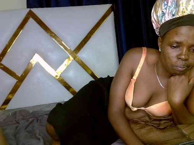 Caramel22 webcam