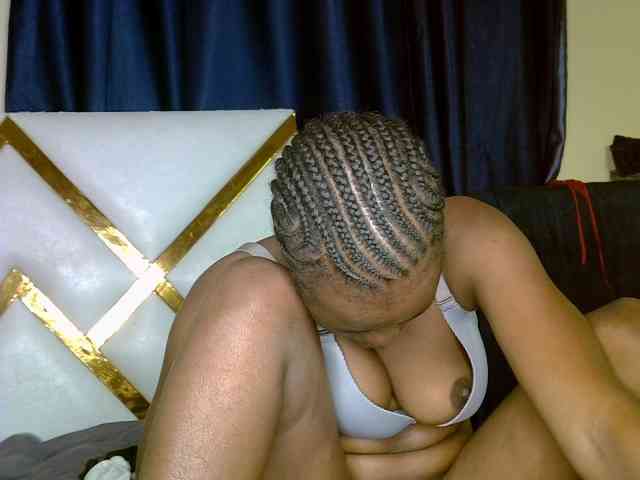 Caramel22 webcam