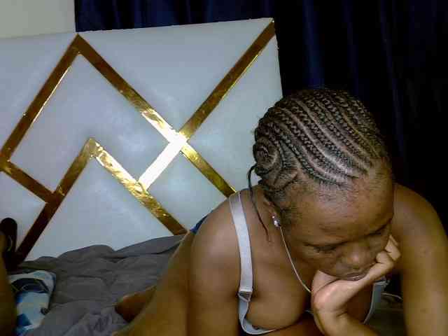 Caramel22 webcam