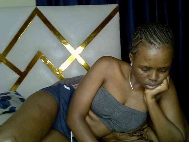 Caramel22 webcam