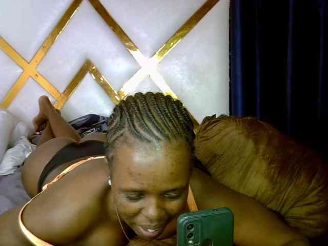 Caramel22 webcam