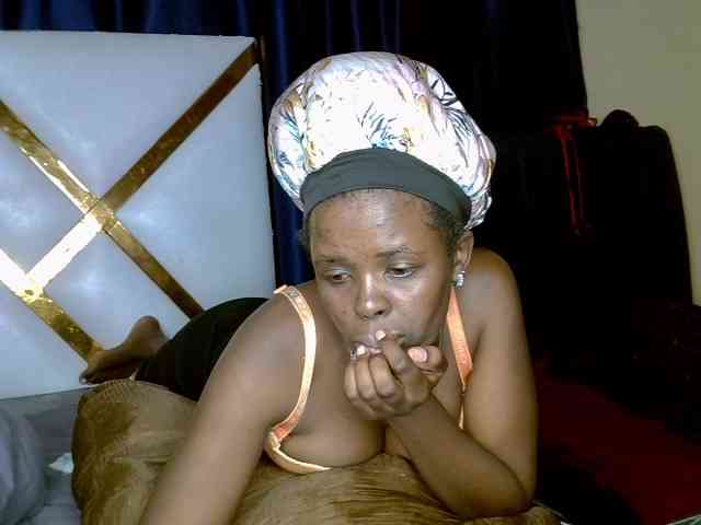 Caramel22 webcam