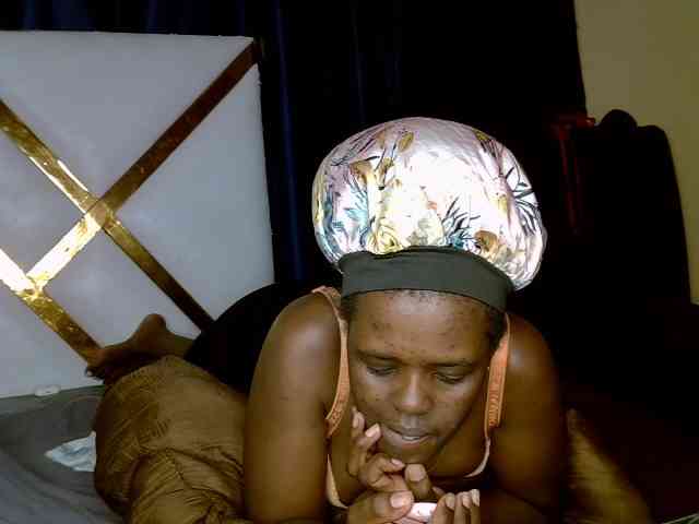 Caramel22 webcam