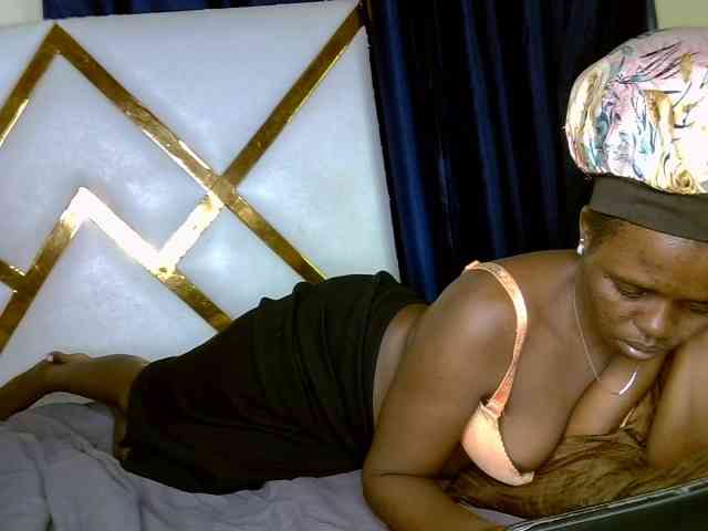Caramel22 webcam