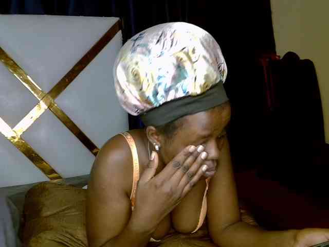 Caramel22 webcam