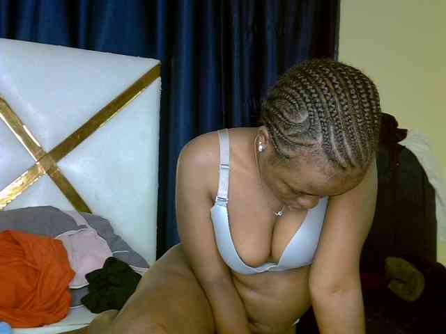 Caramel22 webcam