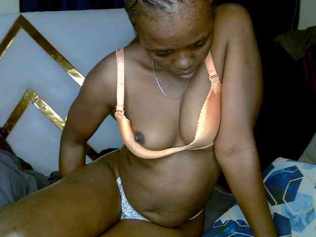 Caramel22 webcam