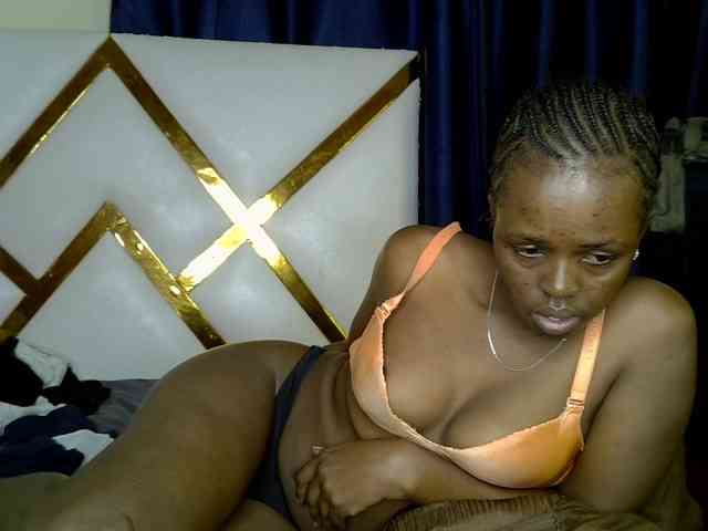 Caramel22 webcam
