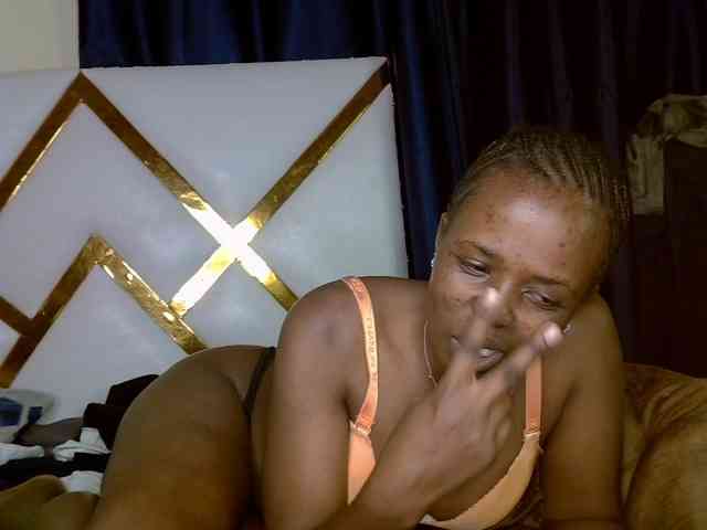 Caramel22 webcam