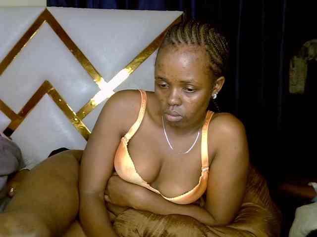 Caramel22 webcam