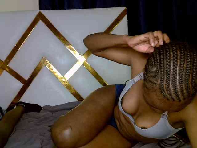 Caramel22 webcam