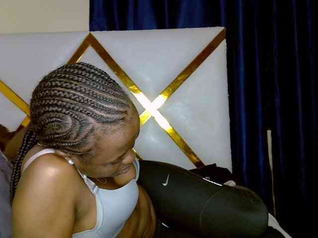 Caramel22 webcam