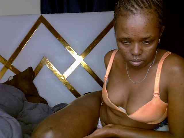 Caramel22 webcam
