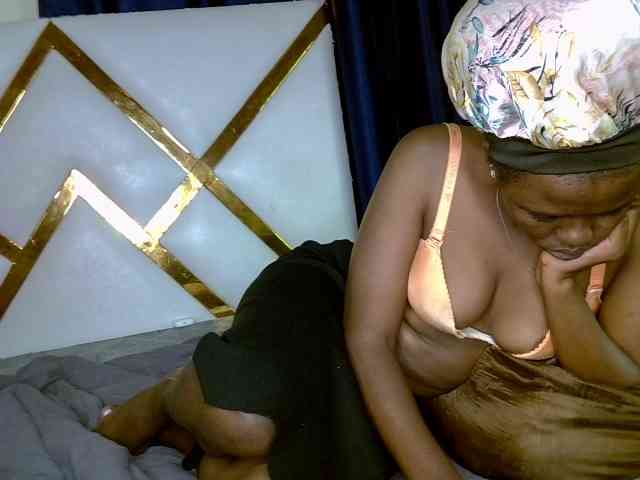 Caramel22 webcam