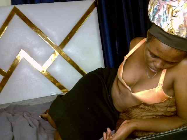 Caramel22 webcam