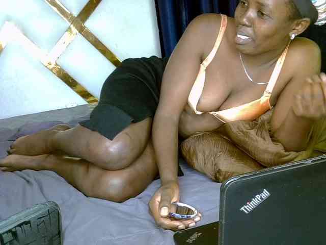 Caramel22 webcam