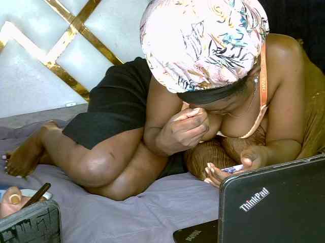 Caramel22 webcam