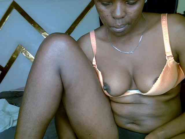 Caramel22 webcam