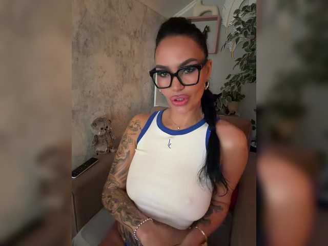 -BASTET-'s BongaCams show and profile