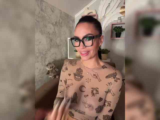 -BASTET- Live Webcam on BongaCams