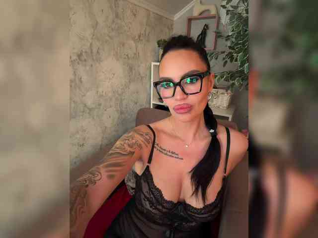 -BASTET- Live Webcam on BongaCams
